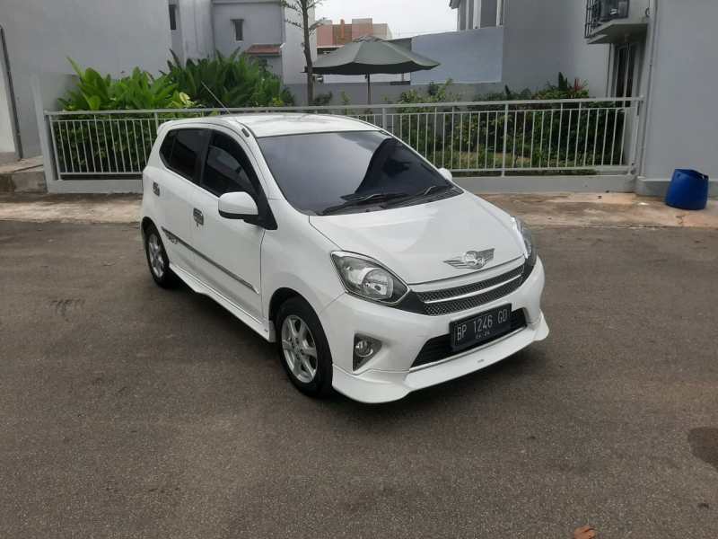 Jual Mobil Toyota Agya Second