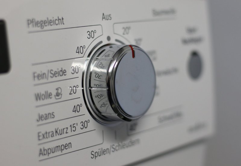 Mesin Cuci Satu Tabung Manual