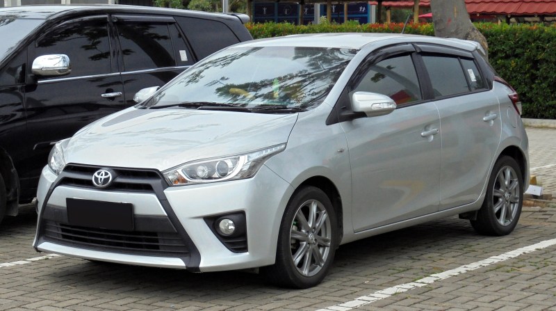 Harga Jual Toyota Yaris 2015