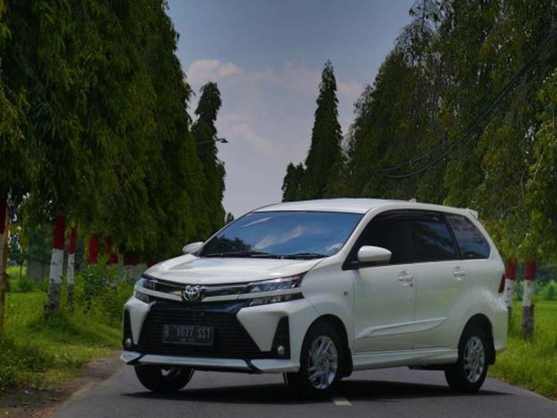 Mobil Toyota Avanza Veloz 2019